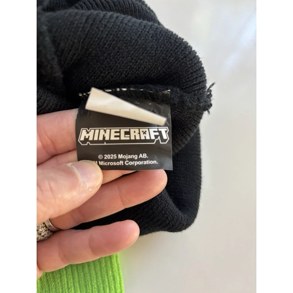 Minecraft creeper beanie
